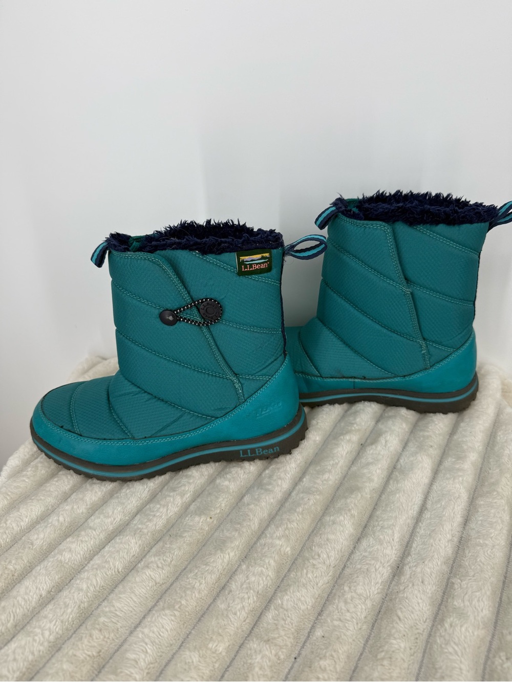 L.L. Bean Kids Ultralight Teal Winter Boots size 3